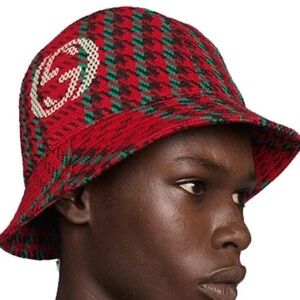 Gucci Wool Houndstooth Bucket Hat in Red